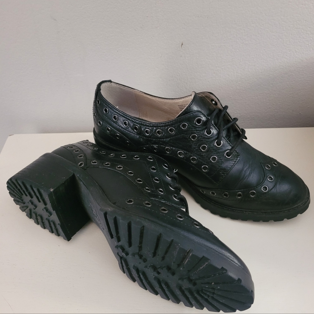 Michael kors Grommet oxfords size 8.5* - Picture 3 of 12